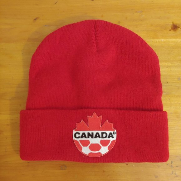 TEAM CANADA SOCCER WINTER HAT - Picture 1 of 3